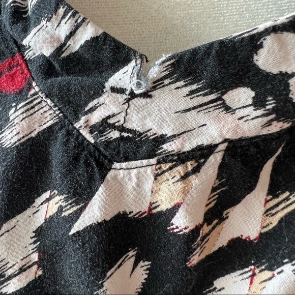 GREYS ANATOMY by BARCO Scrub Top - Picture 5 of 6